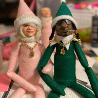 Snoop On A Stoop Snoop Elf Doll Spy On A Bent Christmas Elf ตุ๊กตาตกแต่งบ้านปีใหม่เพื่อนและญาติคริสต์มาสของขวัญ