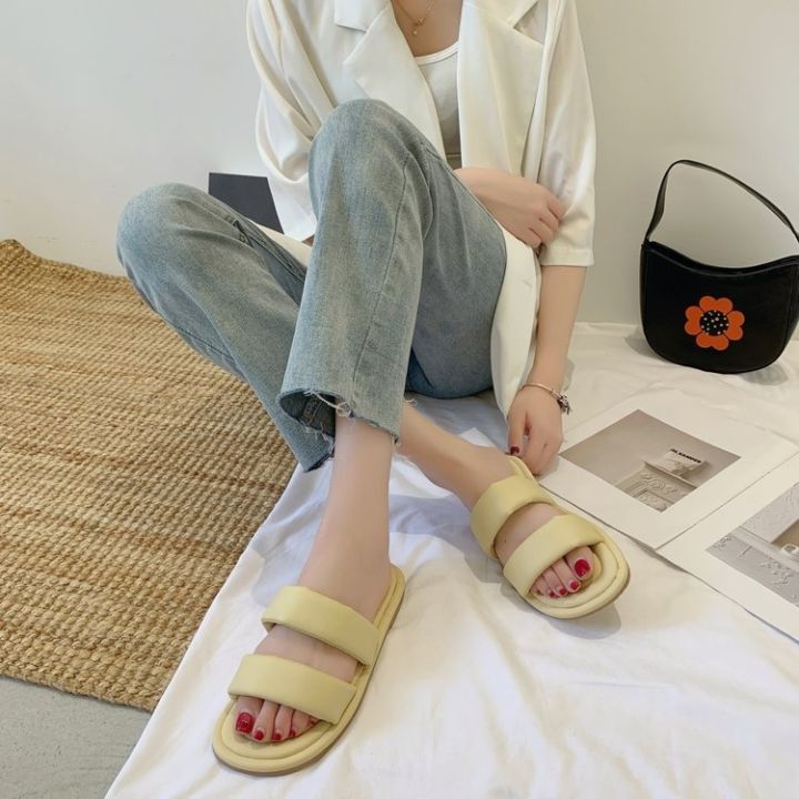 cool-slippers-female-outside-in-the-summer-of-2021-new-web-celebrity-super-thick-bottom-anti-slip-leisure-fashion-joker-fire-a-word-procrastinates-tide