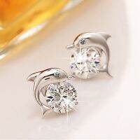 เครื่องประดับผู้หญิงต่างหูน่ารักลายปลาโลมา rhinestone stud earrings