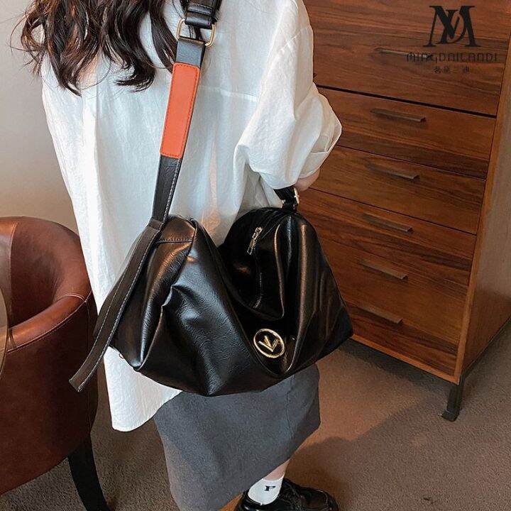 mlb-official-ny-minimalist-neutral-motorcycle-bag-womens-new-trendy-all-match-large-capacity-commuter-tote-bag-wide-shoulder-strap-single-shoulder-messenger-bag