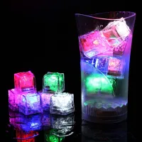 【CW】 LED Luminous Ice Cube for Drinks Light Up Ice Cube Party Props Wedding New Year Easter Xmas Bar Pub Decoration Props Dropship