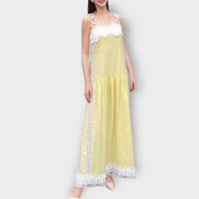 P010-286 PIMNADACLOSET - Square Neck Sleeveless Emboss Lace Stripe Loose Maxi Dress