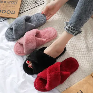 Furry hot sale womens slippers