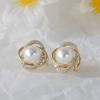 [COD] New style pearl studded earrings female Korean version Dadongmen light luxury temperament gold four-leaf clover