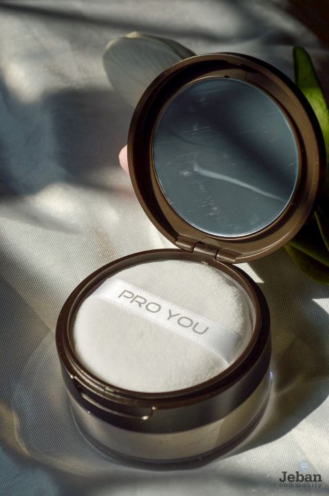 pro-you-solid-translucent-loose-powder-20g-no-21-สำหรับผิวขาว-แป้งฝุ่นเนื้อละเอียด-เนียนนุ่ม-ด้วยอณูแป้งโปร่งแสง-มอบการปกปิดบางเบา