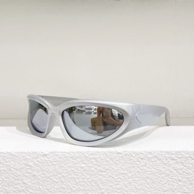 แว่นตากันแดดพังก์กีฬา Y2K ใหม่แว่นตาสี่เหลี่ยมดีไซน์เนอร์สำหรับผู้หญิงแว่นตากันแดดแบรนด์หรู UV400แว่นตาแฟชั่นกระจกที่มีสีสัน