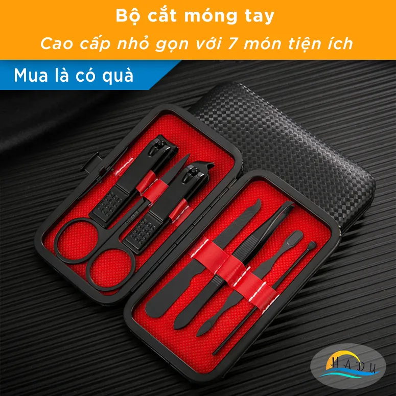 Bộ cắt móng tay: Giữ cho móng tay luôn sạch sẽ và đẹp mắt không phải là một chuyện đơn giản. Bộ cắt móng tay với thiết kế thông minh giúp bạn thoải mái tạo dáng móng mà không lo về tiện ích hay an toàn. Sử dụng bộ cắt móng tay và cảm nhận sự chăm sóc tốt nhất cho bộ móng xinh đẹp của bạn.