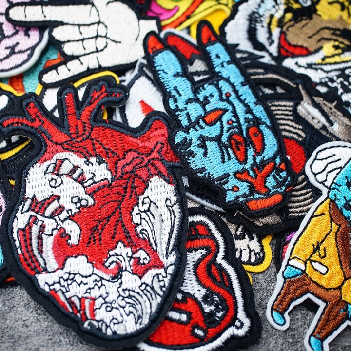 hotx-dt-skull-heart-eye-child-patches-embroidery-iron-appliques-jeans-stickers-badges-parche-rock-punk