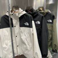 ✁ถ้วยแจ็คเก็ตมีฮู้ดปักลาย North Face เวอร์ชันอเมริกา1990ชุดลุยป่า North สำหรับการปีนเขากลางแจ้งรุ่นสูงเสื้อกันลมแฟชั่นเข้าได้กับทุกชุด