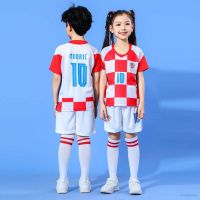 Ys2 ชุดเสื้อยืดแขนสั้น กางเกงขาสั้น ลายฟุตบอล World Cup Croatia Jersey สําหรับเด็กทุกเพศ SY2