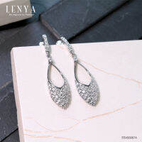 Lenya Jewelry  ต่างหูดีไซน์เก๋ตัวเรือนเงินแท้ชุบทองคำขาว เน้นที่รูปทรงเรียบง่ายแต่หรูหรา ประดับSWAROVSKI ZIRCONIA สีขาว