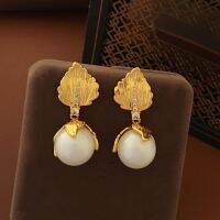 Vivienne Westwood Copper-plated real gold S925 silver needle French medieval style zircon leaf stud earrings feminine light luxury pearl earrings 1485