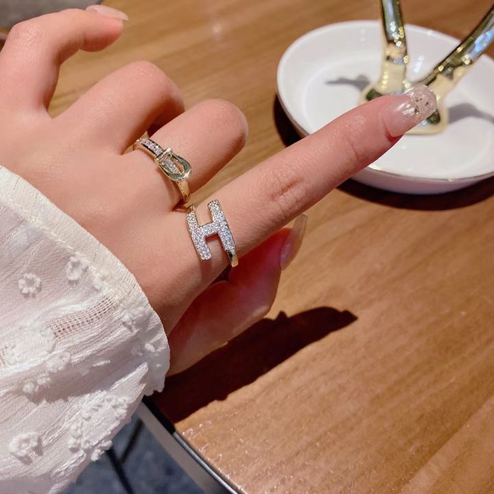 แหวนแฟชั่นรูปตัว-h-หญิง-เปิดแหวนเพทายคู่-ของขวัญวันเกิดที่สวยงาม-วัสดุทองแดงคุณภาพสูง