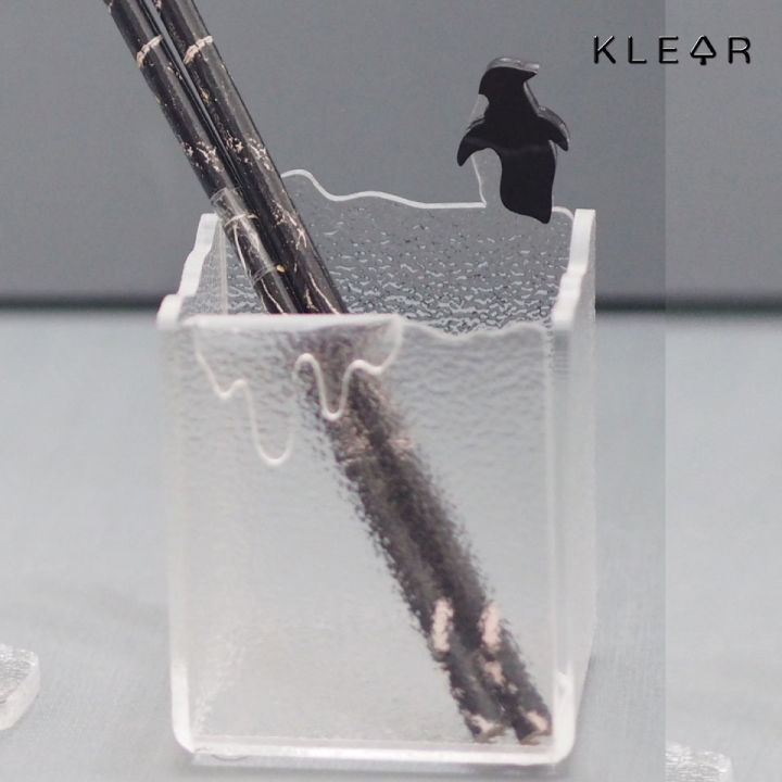 klearobject-desktop-nature-penguin-pencil-box-กล่องใส่ปากกา-กล่องใส่ดินสอ-ที่ใส่เครื่องเขียนตั้งโต๊ะ-กล่องอะคริลิค-กล่องอะคริลิคใส่เครื่องเขียน-อะคริลิค