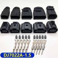 Dj7022a-1.5 temperature sensor plug 2p3p4p6p automobile harness waterproof connector ignition coil sealing socket 1j0973802