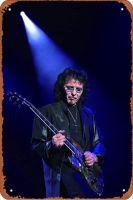 Tony Iommi และเพลงแนวสวรรค์และนรกป้ายดีบุกย้อนยุคที่ทนทานป้ายโลหะตกแต่งศิลปะบนผนังป้ายตกแต่งห้องนอนวินเทจสำหรับบ้านขนาด8X12นิ้ว