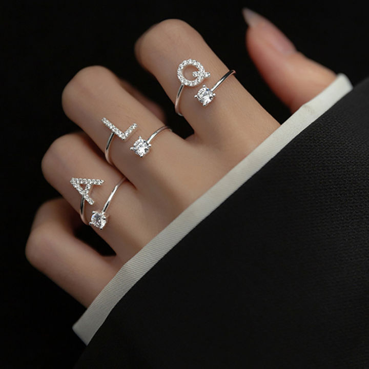 แหวนแฟชั่นแบบปรับได้พลอยเทียมส่องสว่าง26ตัวอักษร-แหวนแฟชั่นใหม่แหวนเปิดตัวอักษร-a-z-สำหรับผู้หญิงของขวัญเครื่องประดับ