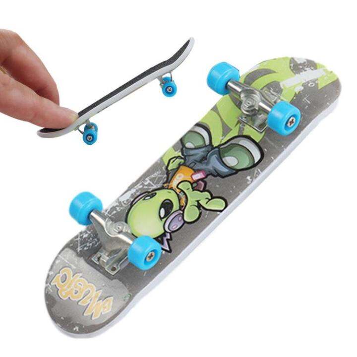 finger-toy-skateboards-fingertips-movement-finger-toys-skateboard-random-style-delivered-skateboard-party-favors-mini-skateboard-starter-kit-classroom-prizes-for-sale