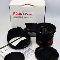 Samyang 12mm f2  สำหรับกล้องเซนเซอร์ APS-C สำหรับ Sony E mount  F-Stop กว้างสุดที่ 2.0 ทำให้เราสามารถถ่ายในที่แสงน้อยได้ดี  ระบบโฟกัสเป็นแบบหมุนมือ ไม่มีร