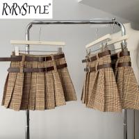 RYRYSTYLE กระโปรงสั้นลายสก็อตสไตล์โรงเรียนวินเทจของผู้หญิง ROK Mini อัดพลีทสไตล์นักเรียนสำหรับฤดูร้อนฤดูใบไม้ร่วง