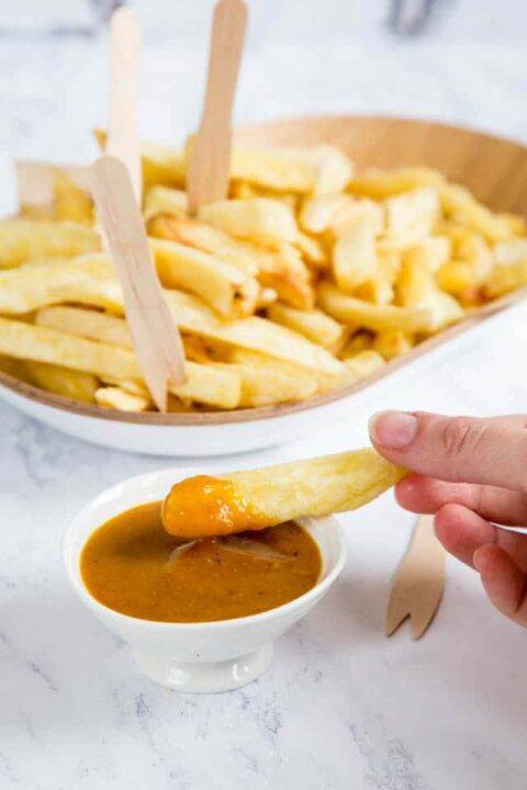 bisto-chip-shop-curry-sauce-mix-185g-บิสโตซอสผงทำซอสผงกะหรี่-185-กรัม-245-บาท