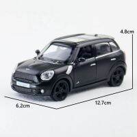 รถของเล่น1/36 Mini Cooper S โมเดลย่อส่วนสำหรับเด็ก,ล้อฟรีหล่อแบบหดกลับอัลลอยด์ของขวัญสำหรับเด็ก