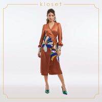 Kloset Tiger Lily Wrapped Dress (SH19-D007) เดรสผู้หญิง เดรสแฟชั่น เดรสผ้าพื้น ด้านในมีกางเกงขาสั้น  แต่งดีเทลดอกไม้