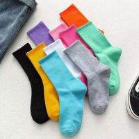 【Sock shop】10คู่ต่อชุดแฟชั่นคลาสสิกผู้ชายและผู้หญิงฤดูใบไม้ร่วงและฤดูหนาวสีที่บริสุทธิ์ถุงเท้าหลอดกลาง