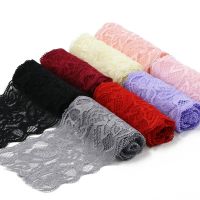 [HOT!] 2 Meters/Lot Hollow Out Lace Ribbon Trim Fabric DIY Embroidered White Lace Trimmings Crafts Sewing Material Garment Accessories