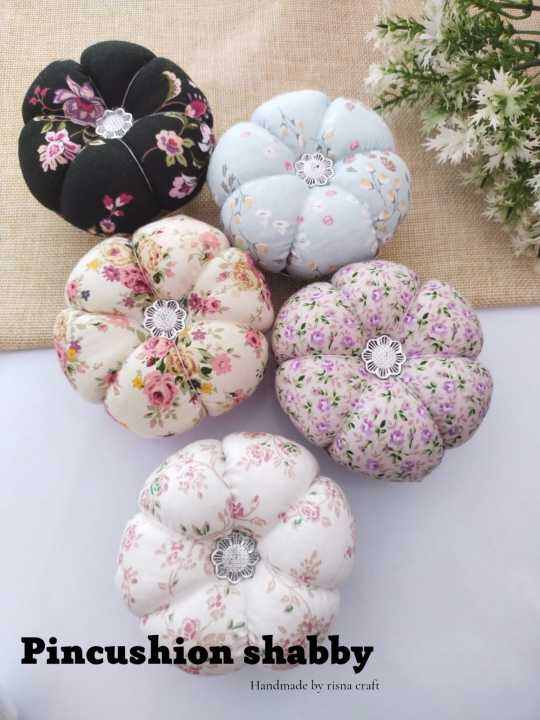 PINCUSHION. BANTALAN JARUM PENTUL. TEMPAT JARUM PENTUL DAN PENITI HIJAB