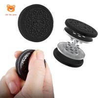 LIKE TGM ของเล่นฟิตเจต สปินเนอร์ กดและดัน ของเล่นนิ้วมือ Oreo ของเล่นปลายนิ้วมือ โลหะผสมอัลลอยด์ ของขวัญวันคริสต์มาส