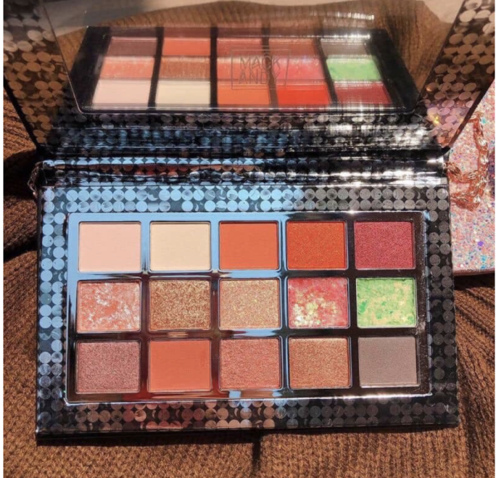 mackandy-starlight-ambilight-necklace-eyeshadow-palette-ของแท้-พร้อมส่ง