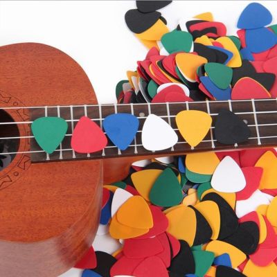 ：《》{“】= 100/200PCS ABS Acoustic Ukulele Bass Electric Guitar Picks Plectrums Accessories