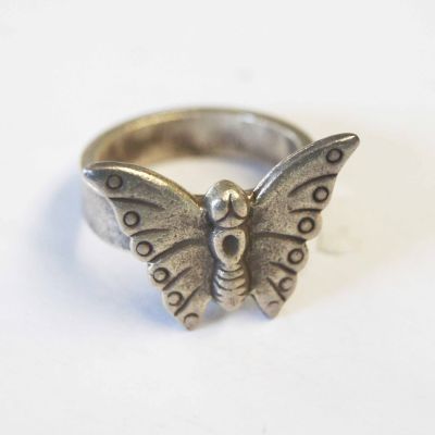 Butterfly Karen hill tribe silver are unique. beauty as a valuable souvenir.Valuable gifts for loved ones Size 7 Adjustable. to 9