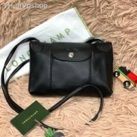 【กระเป๋าสะพายข้าง】 Longchamp Le Pliage Cuir Crossbody Bag