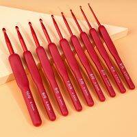 ♧✜ 1Pcs 2mm-6mm Crochet Hooks Knitting Needle Silicone Handle Aluminum Crochet Needles For Weaving Sewing Knitting Accessories