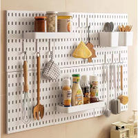 KIOOK Pegboard แผ่นวางของผนัง เป๊กบอร์ด 28*28CM ชั้นวางโชว์ แทนการเจาะผนัง ชั้นติดผนัง แผ่นอเนกประสงค์ ไม่ต้องเจาะผนัง กระดานแขวนผนัง