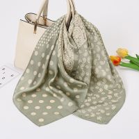 [COD] European and fashion womens silk scarf wearing simulation wave dot cashew flower splicing 70CM square FJ048