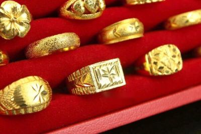 apata jewelry แหวนโต๊ะกังหน้าเหลี่ยม 3 สลึง แหวนทองชุบ ชุบทองแท้ เศษทองแท้เยาวราช ทองปลอมไม่ลอกไม่ดำ บล้อกทองแท้สวยเหมือนแท้งานฝีมือจากช่าง