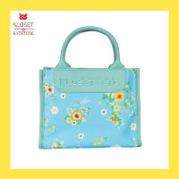 kloset etcetera Flower Fulla Rectangle Bag S กระเป๋าถือ ปักตัวหนังสือสีฟ้า พิมพ์ลายดอกไม้บนหนังเทียม กระเป๋าผู้หญิง กระเป๋าแฟชั่น