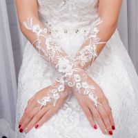 ◈┋ New Lace Fingerless Bride Wedding Gloves with Pearls Eblow Length Women Short Floral Gloves Wedding Accessories