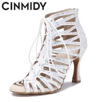 บูทสำหรับเต้นใหม่1 CINMIDY รองเท้าแตะในร่มรองเท้าปาร์ตี้รองเท้าเต้นรำมาตรฐานสำหรับผู้หญิงประดับพลอยเทียมกลวงออกรองเท้าเต้นรำบอลรูม