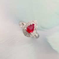 Ruby Diamond Ring แหวนเพชรทับทิม ทับทิมแท้ทรงลูกแพร์ ประดับล้อมด้วยเพชรแท้ ตัวแหวนทองคำขาว18K