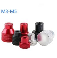 1Pcs M2.5 M3 M4 M5 Paduan Aluminium Buta Lubang Tangan Kacang Knurled Langkah Nut dengan Kerah Jempol Kacang Merah Hitam Perak