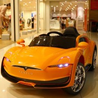 Ô tô xe điện đồ chơi CHILI CL8166 cho bé tự lái hoặc điều khiển từ xa (Đỏ-Trắng-Vàng-Xanh) thumbnail