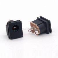 ▣☎✈ 10Pcs DC Power Socket DC-015 Jack 5.5-2.1 MM / 5.5-2.5 mm Square Panel Mounting 5.5X2.1mm / 5.5x2.5mm