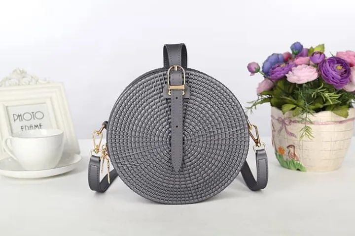 jelly rattan round bag