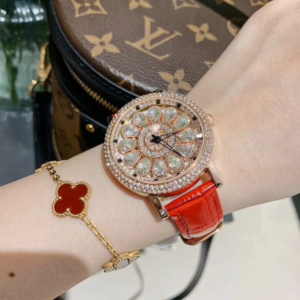 GOOD LUCK Spinning Pretty Colorful Crystals Watches Women Leather Strap  Wrist watch Quartz Rotating Zircons Watches Waterproof