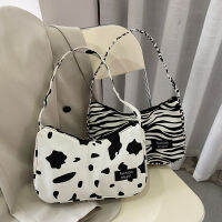 【CW】Cute Small Canvas Bags For Women Cow Spot And Ze-Stripe Printed Shoulder Bags Lady Kawaii Flap Handbags Zipper Closure 2022กระเป๋า