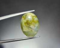 พลอยหลังเบี้ย ไหมเขียว (Green Rutilated Quartz)  น้ำหนัก 13.63 ct. ขนาด 13*6*18 mm. พลอยแท้ 100% เนื้อดี ราคาถูก